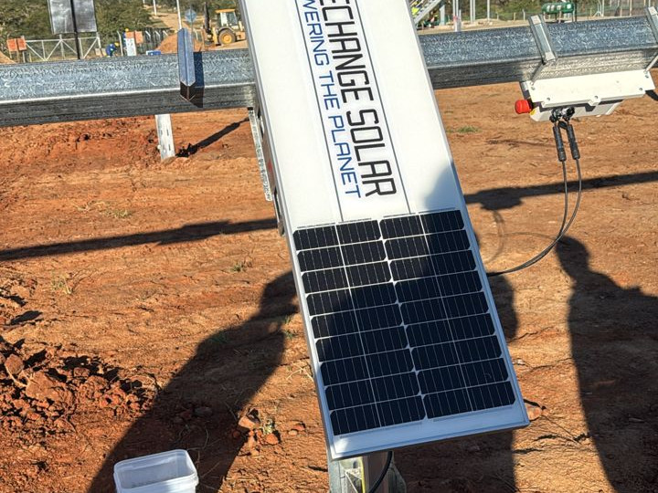 CHARGE CONTROLLER INSTALLATION ON THE GOLDEN TABLE
